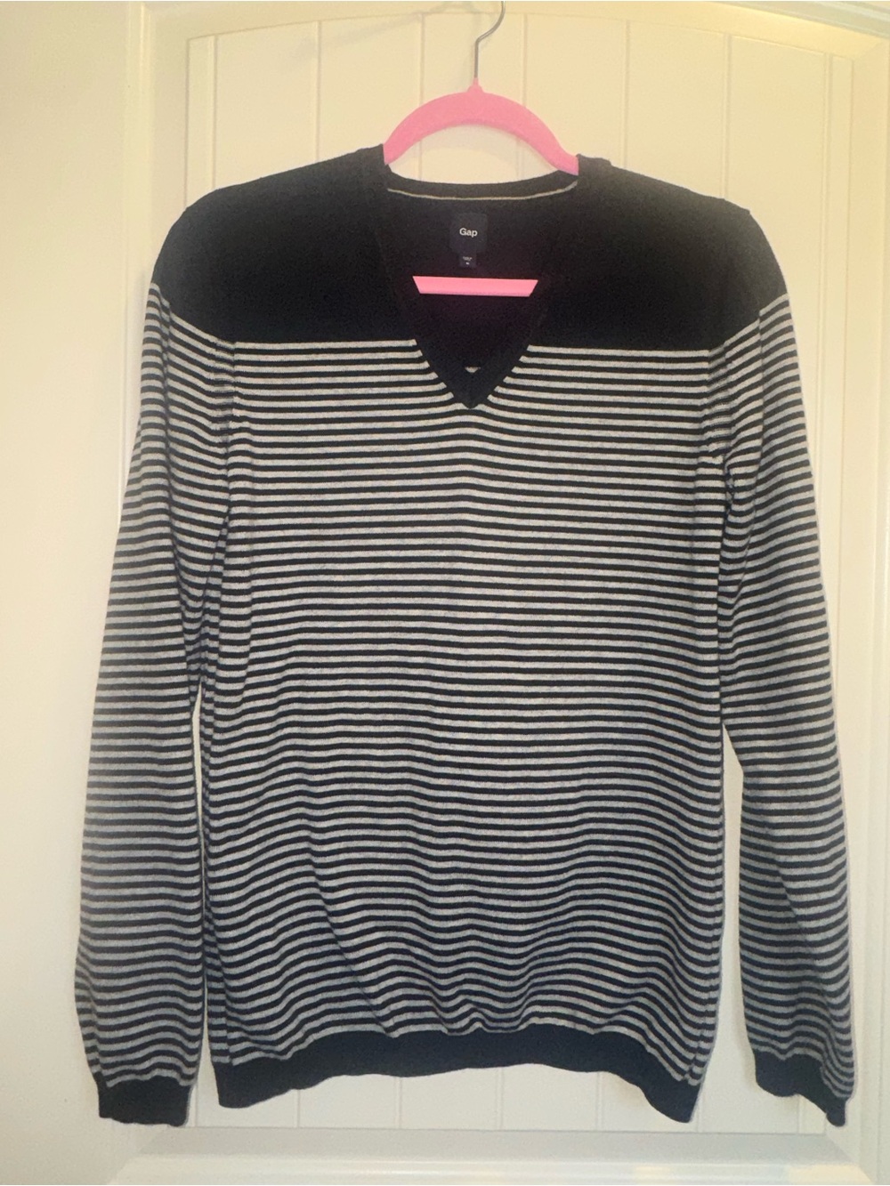 GAP Black and White Striped V-Neck Sweater